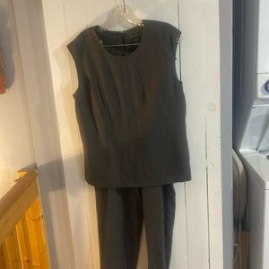 Banana republic sleeveless pants suit, size 12